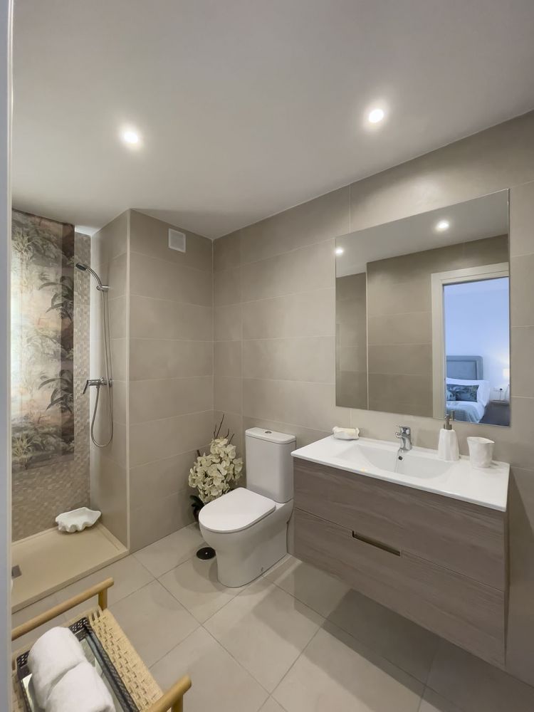 Kitchen with fitted units in new-build penthouse, Rodeo Alto-Guadaiza-La Campana, Marbella