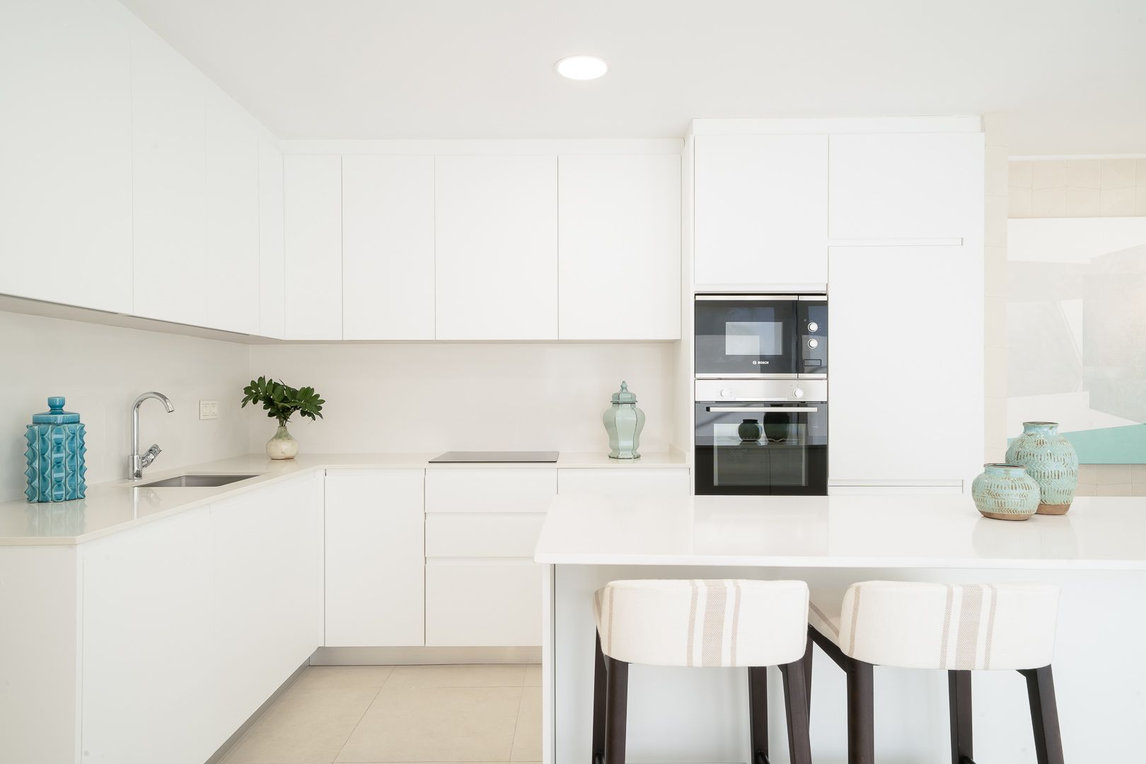 Second bathroom in 3-bedroom new-build apartment, El Saltillo, Torremolinos