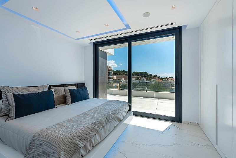 Garden and plot of 4-bedroom villa, Manzanera, Calpe
