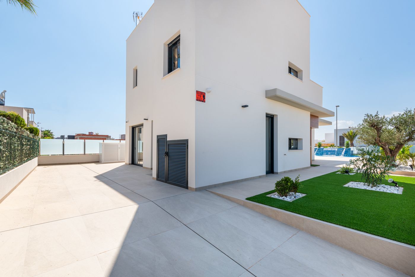 Ground floor exterior access in new-build villa, Campoamor