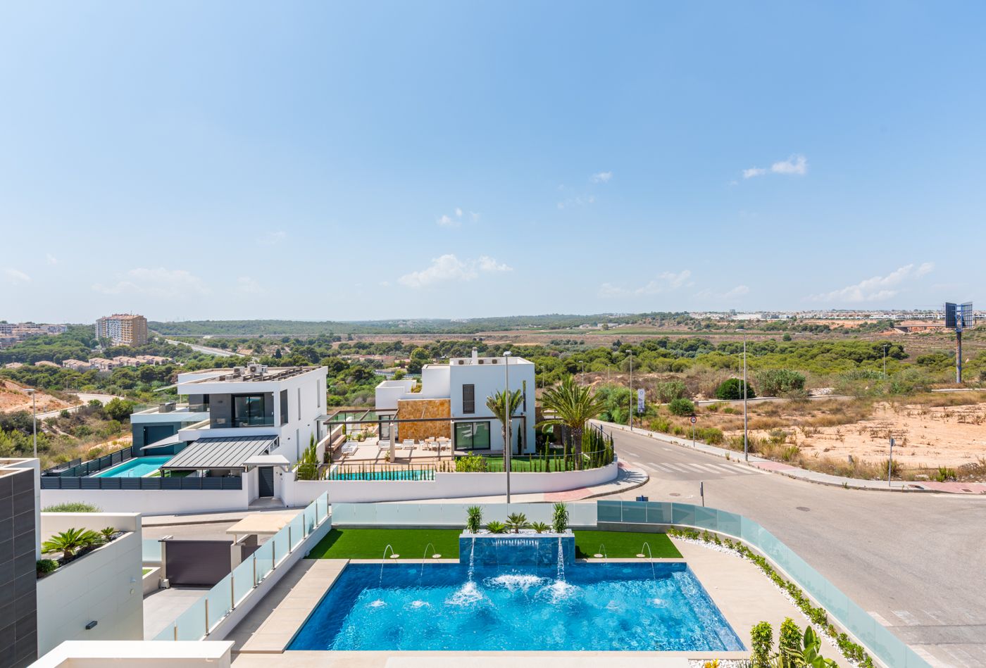 Living room with large windows in 3-bedroom villa, Campoamor