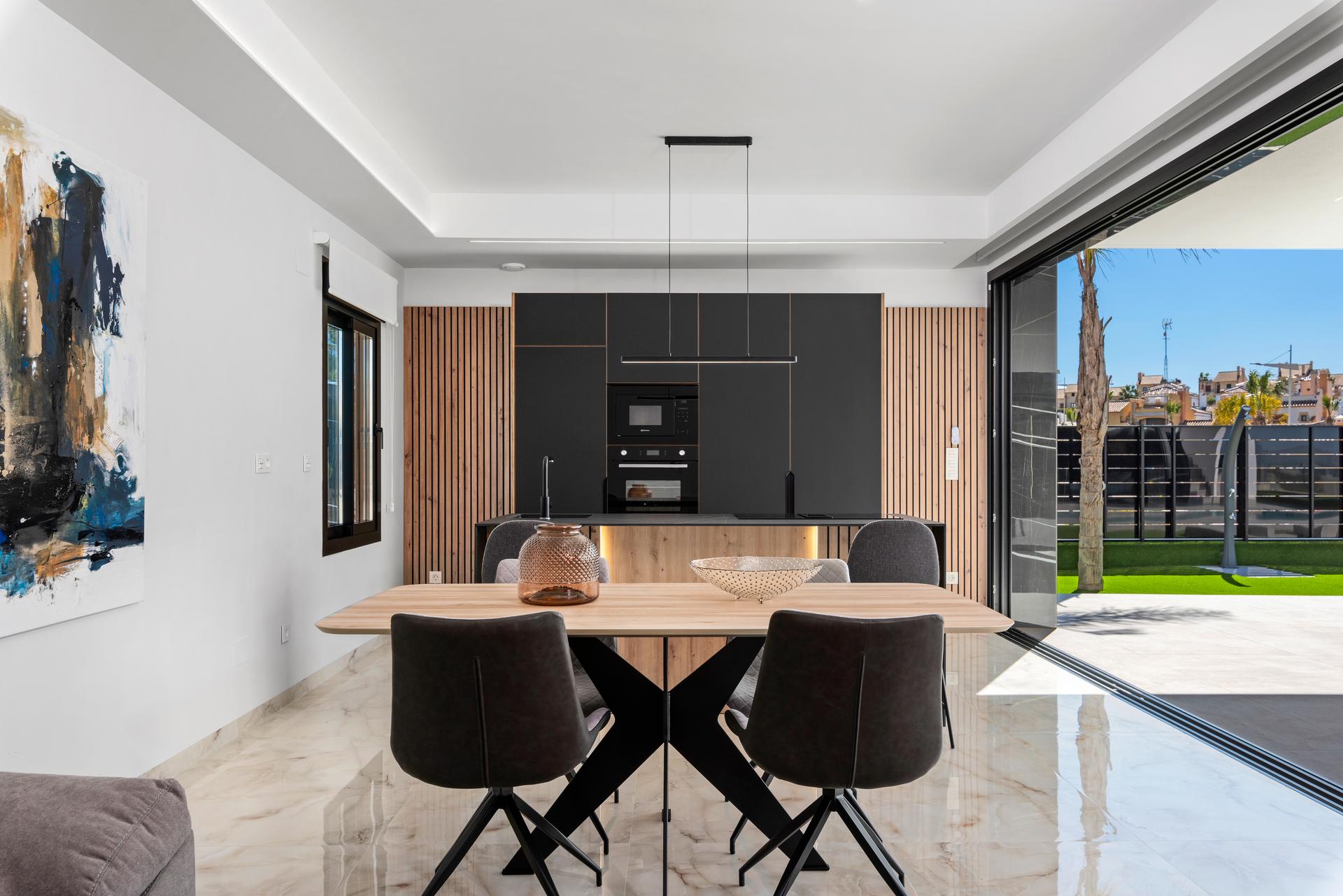Flooring and interior finish in new-build villa, Algorfa