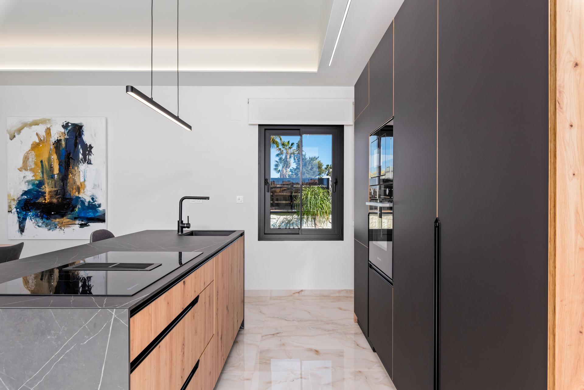 Upper level solarium access, new-build villa, Algorfa