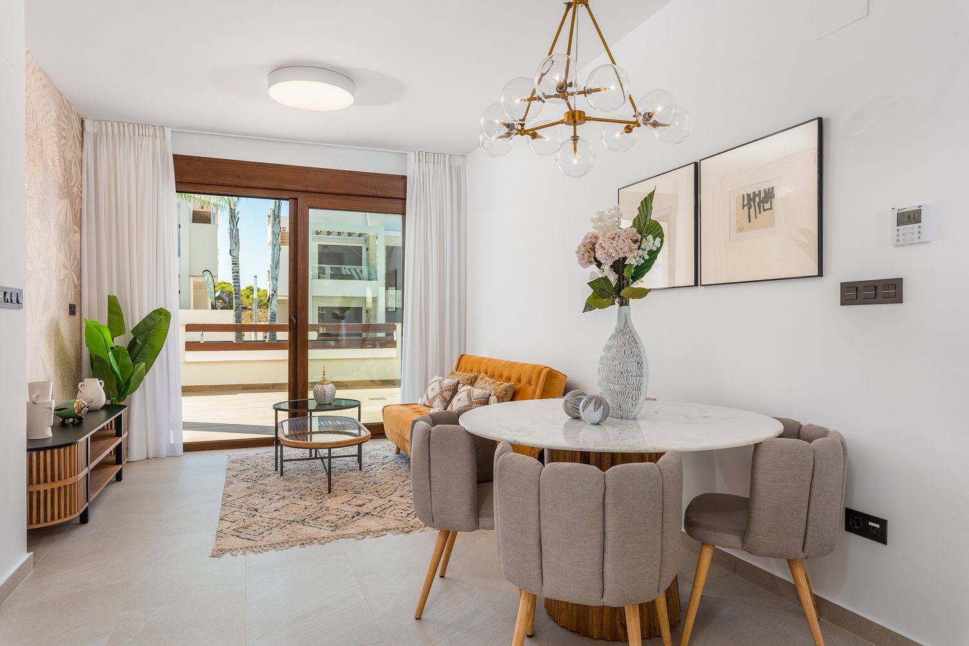 Living area with neutral decor in 2-bedroom new-build, Los Balcones