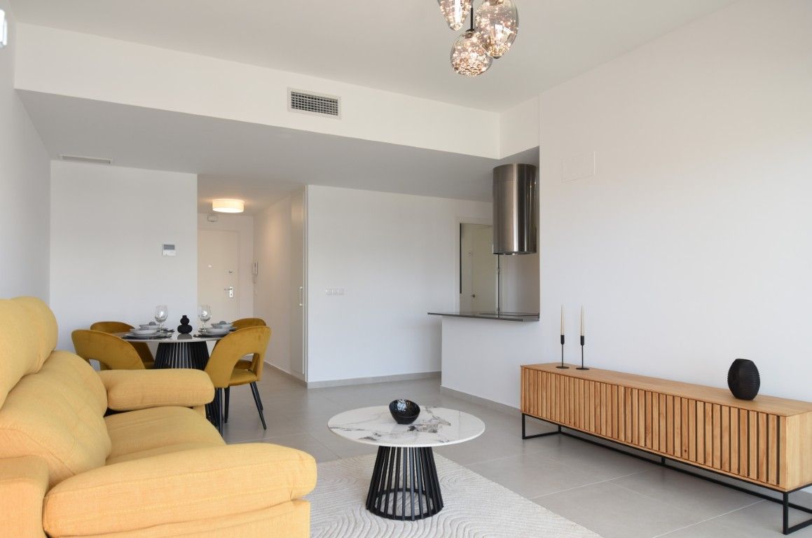 Parking area of the penthouse in Pueblo, San Miguel De Salinas (view 37)