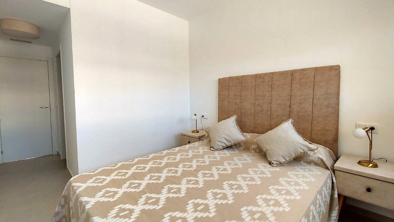 Complex grounds of the penthouse in Pueblo 9, San Miguel De Salinas (view 30)