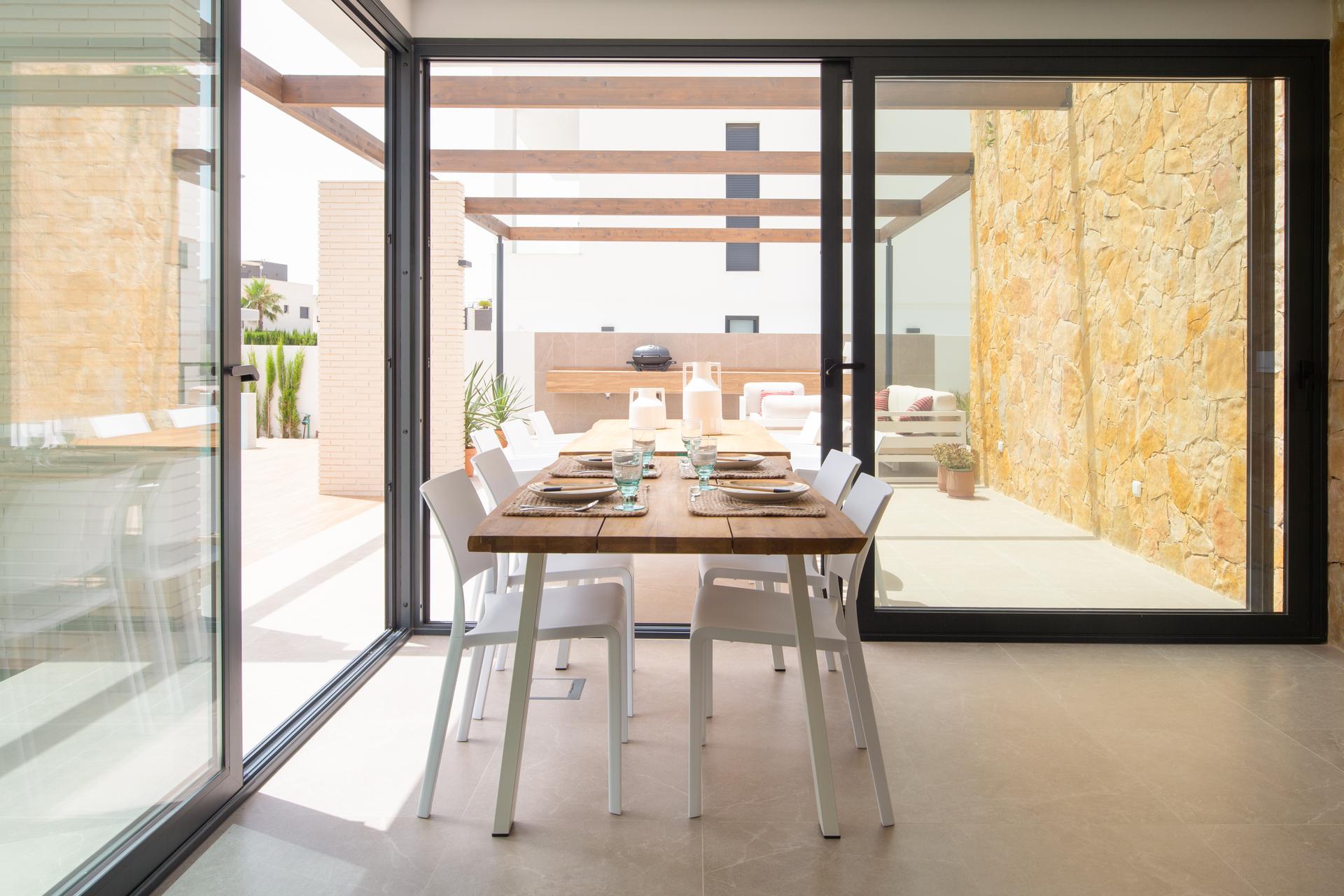 Side garden and outdoor space in new-build villa, Campoamor