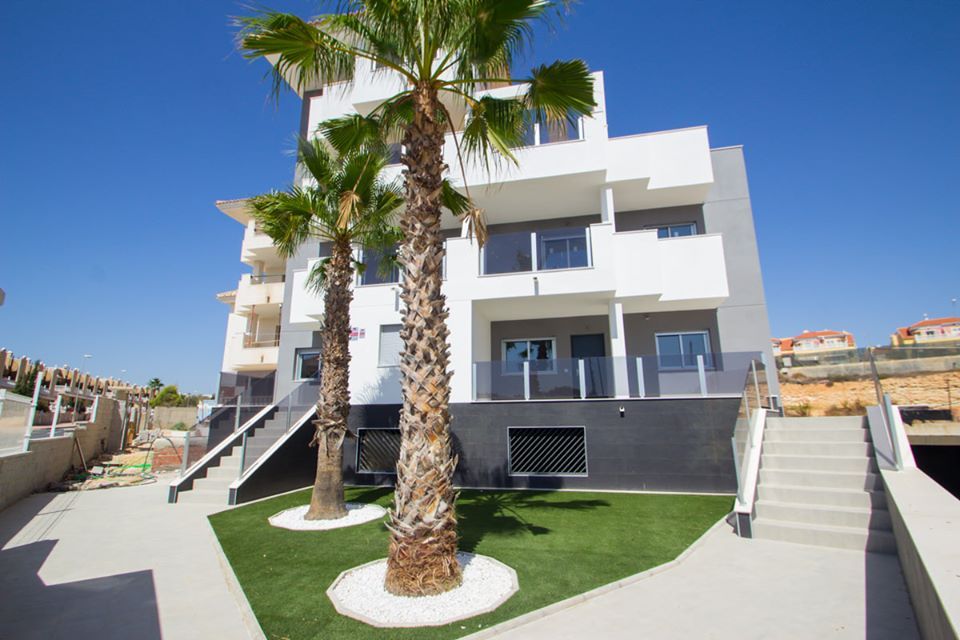 Apartment for sale in Las Filipinas, Orihuela Costa - new build residential complex exterior