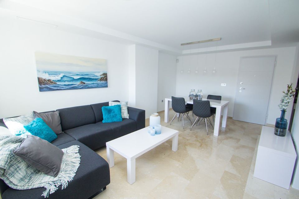 Additional room in penthouse, Las Filipinas