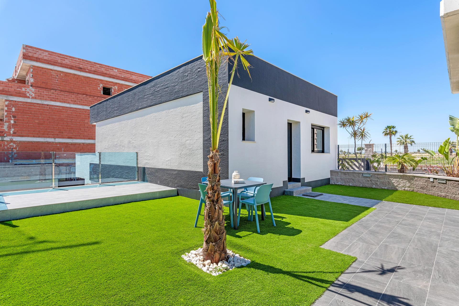 Complex grounds of the penthouse in EL RASO, Guardamar Del Segura (view 30)