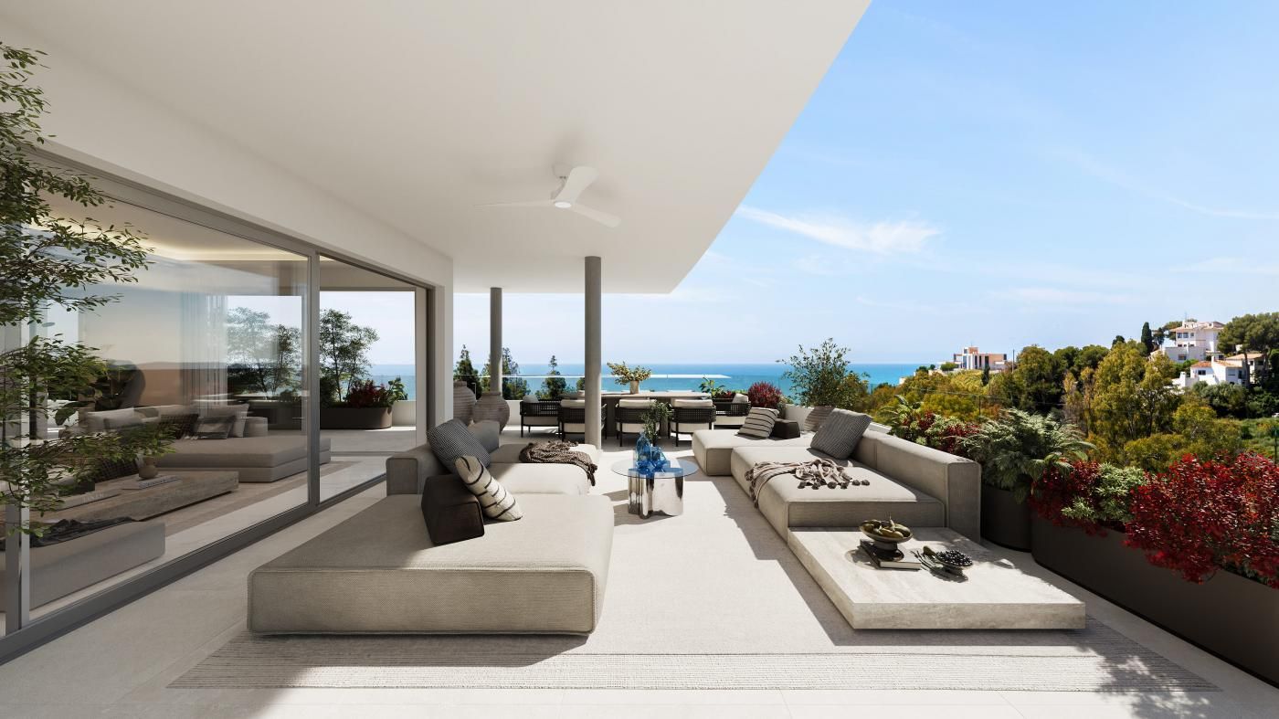 Communal garden area at new-build development, 1ª Línea de Playa, Benalmádena