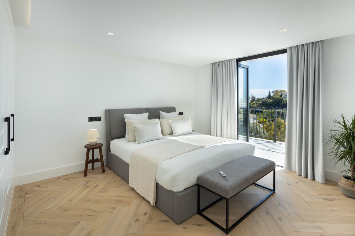 Fifth bedroom in new-build villa, La Zagaleta, Benahavis