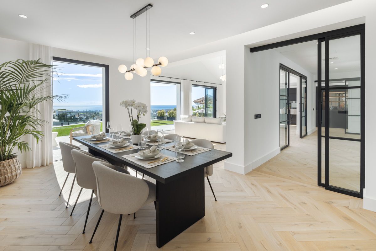 Third bedroom in new-build villa, La Zagaleta, Benahavis