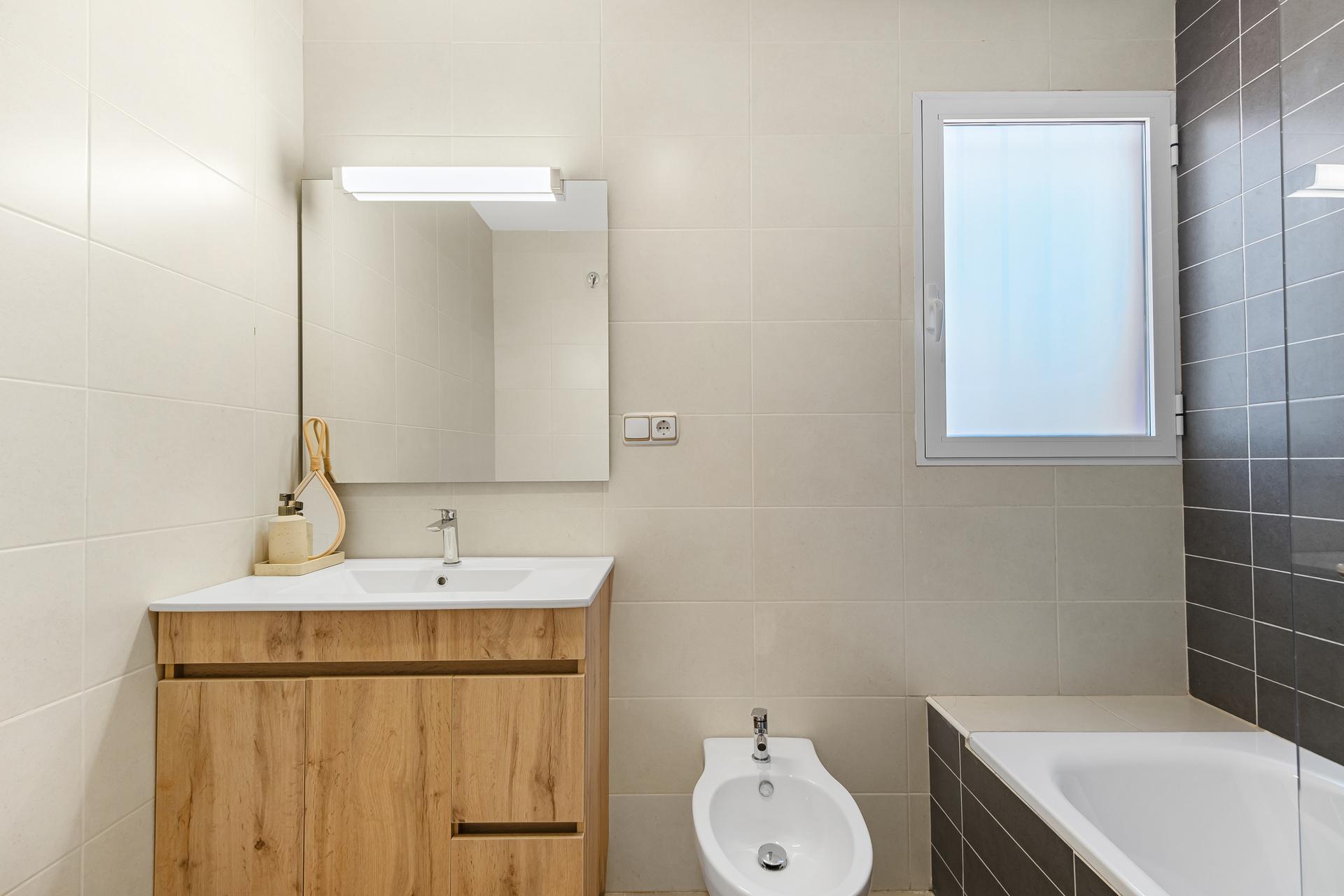 Storage area of the apartment in Lomas de Cabo Roig, Orihuela Costa (view 33)