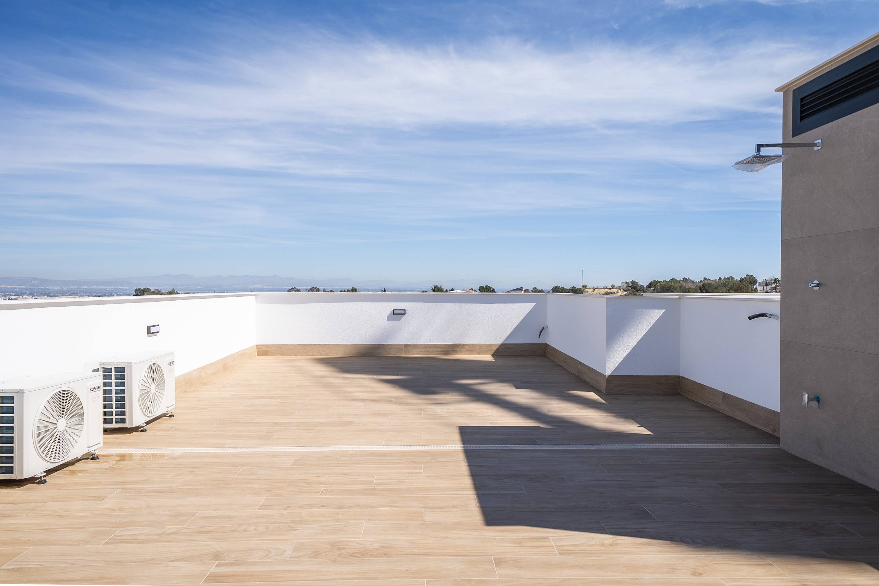 Outdoor patio space adjacent to townhouse plot, Algorfa
