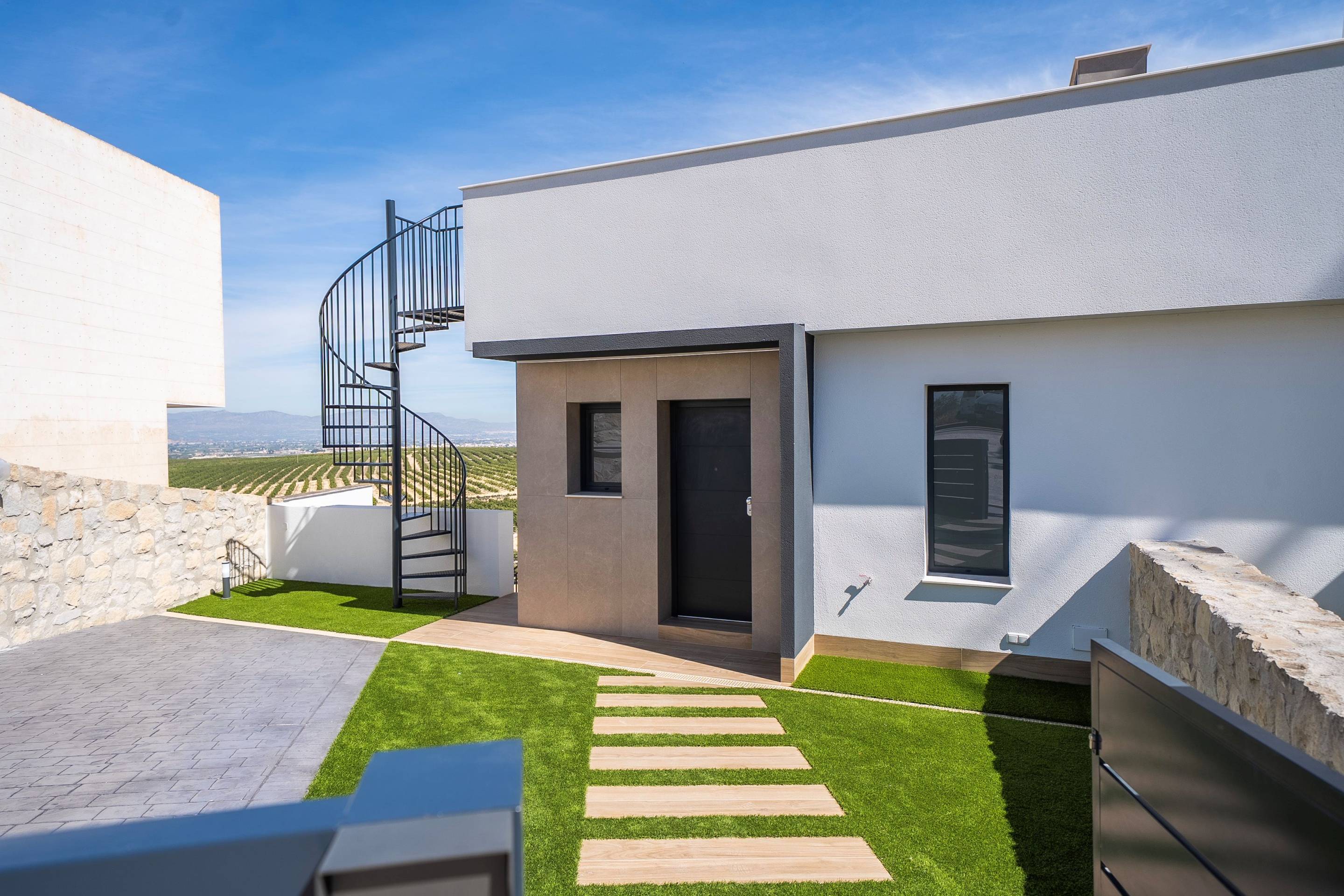 Rear garden area of new-build villa on 310 m2 plot, Algorfa