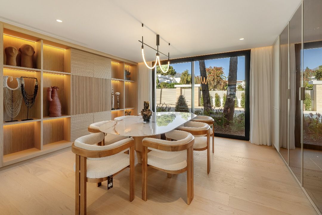 Third bedroom in 6-bedroom villa, Aloha, Marbella