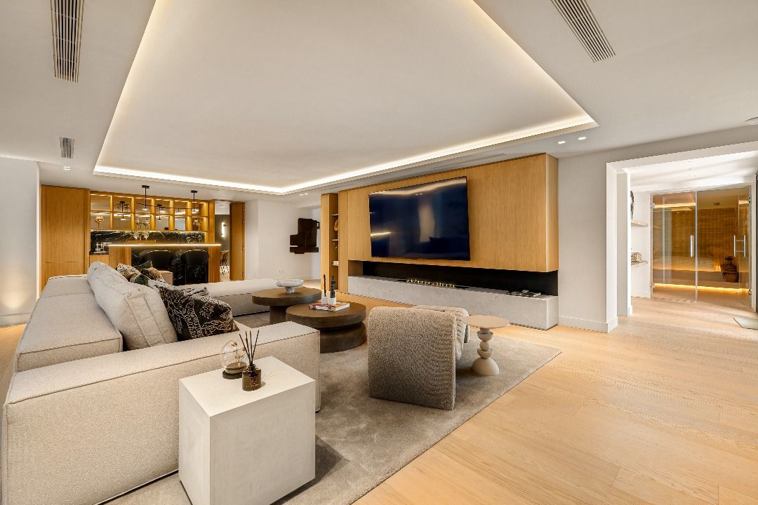 Kitchen island and fittings in new-build villa, Aloha