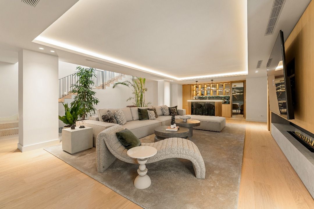 Principal bedroom in 6-bedroom villa, Aloha, Marbella