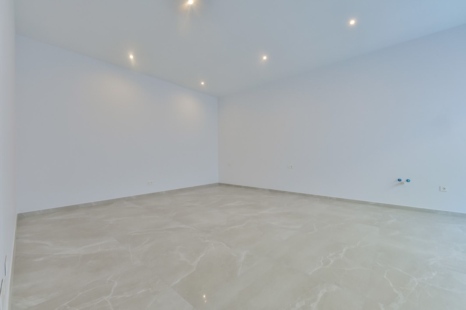 Master bedroom in new-build villa, Sierra Cortina, Finestrat