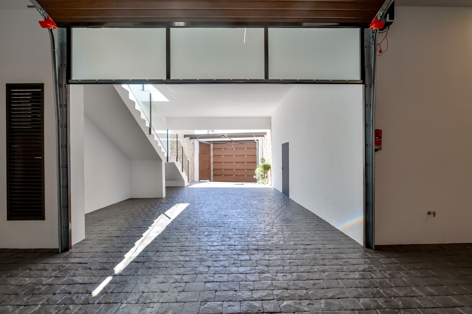 Exterior facade of new-build villa in Sierra Cortina, Finestrat