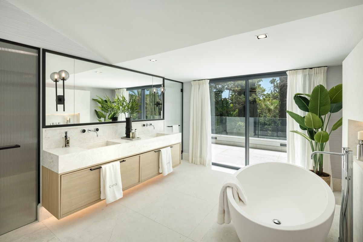 Hallway and staircase in 7-bedroom new-build villa, Puerto Banús