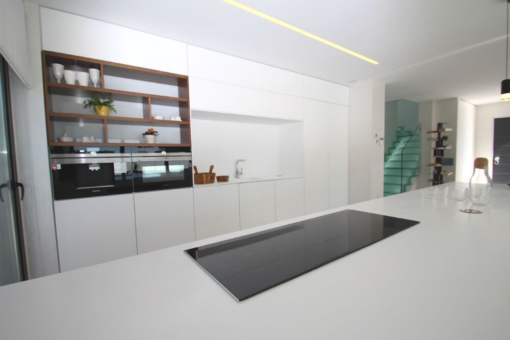 Side elevation of new-build villa on 350m2 plot, Bellavista