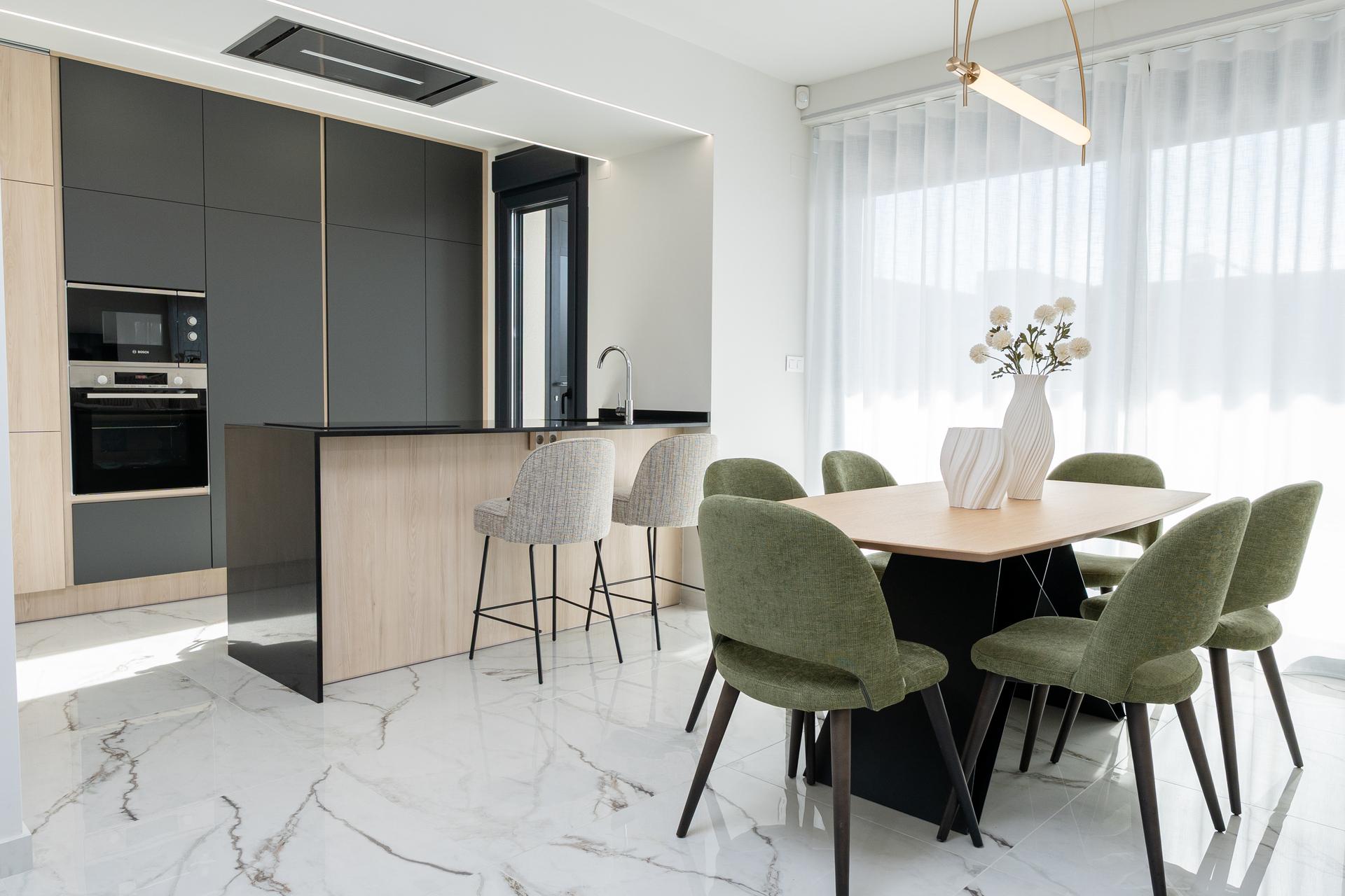 Flooring finish in new-build 3-bedroom villa, Lo Marabú