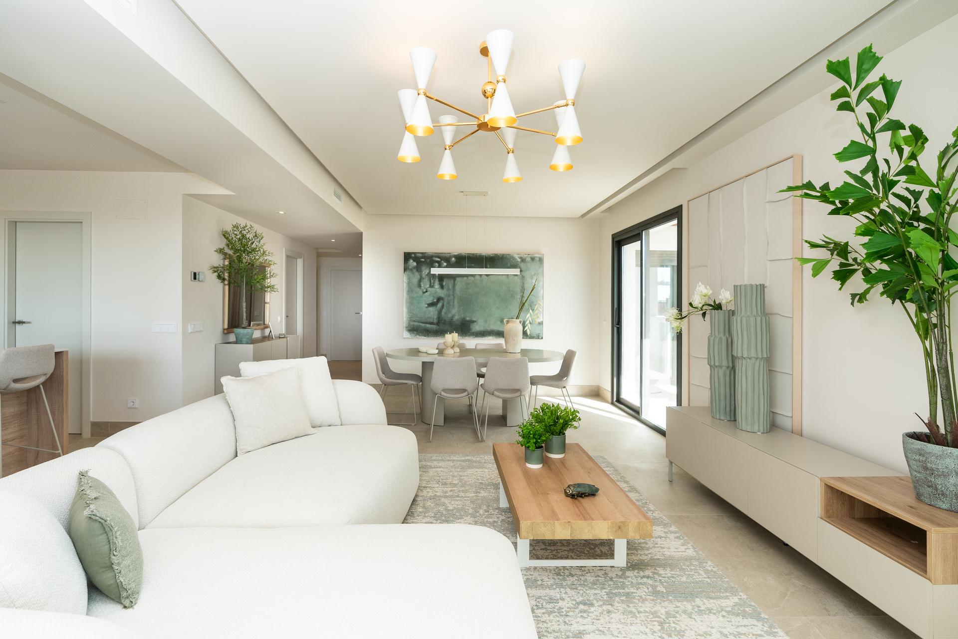 Living room showing access to terrace, El Paraíso, Benahavis