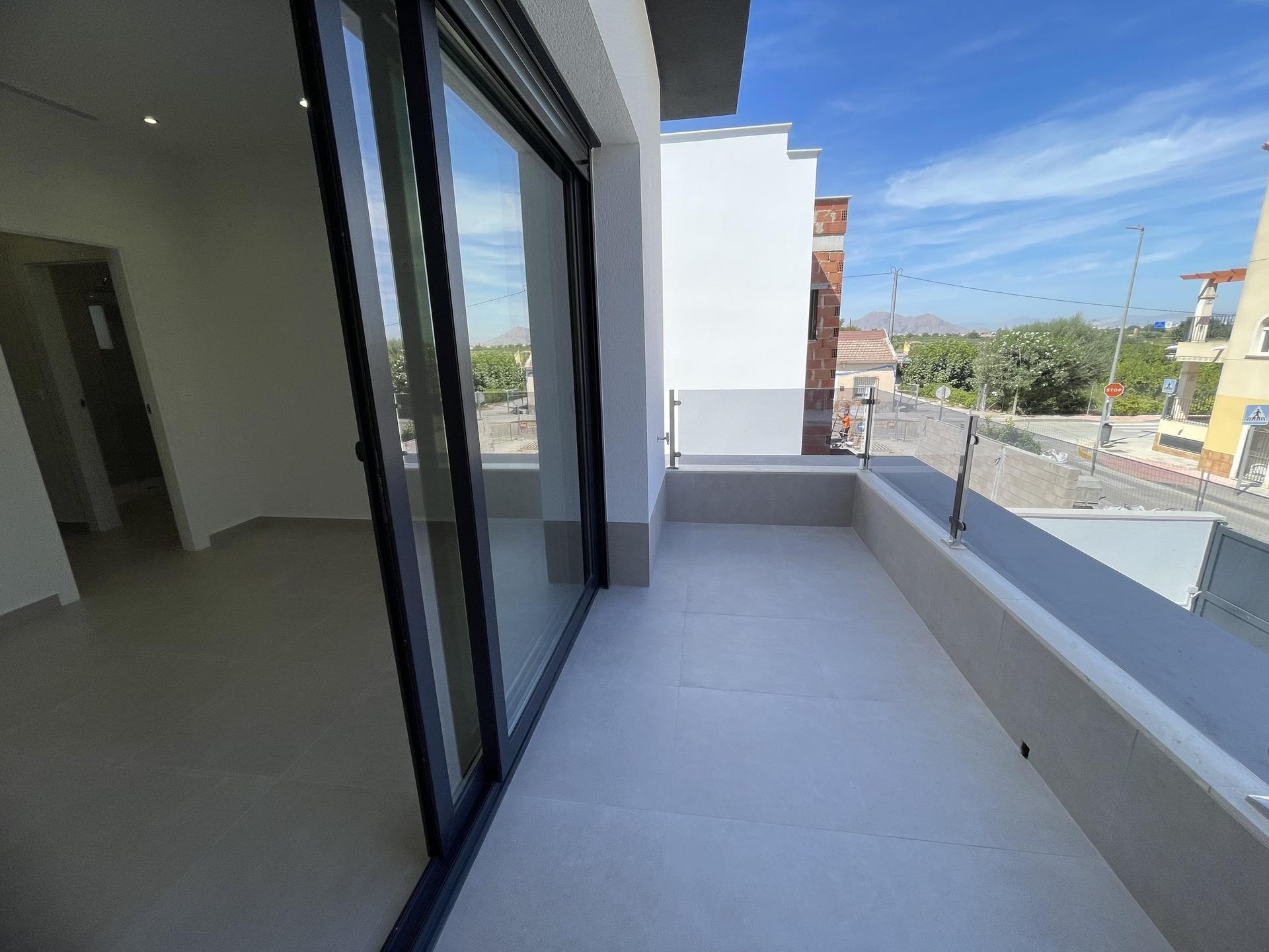 Street-facing facade of villa in Almoradi, Alicante