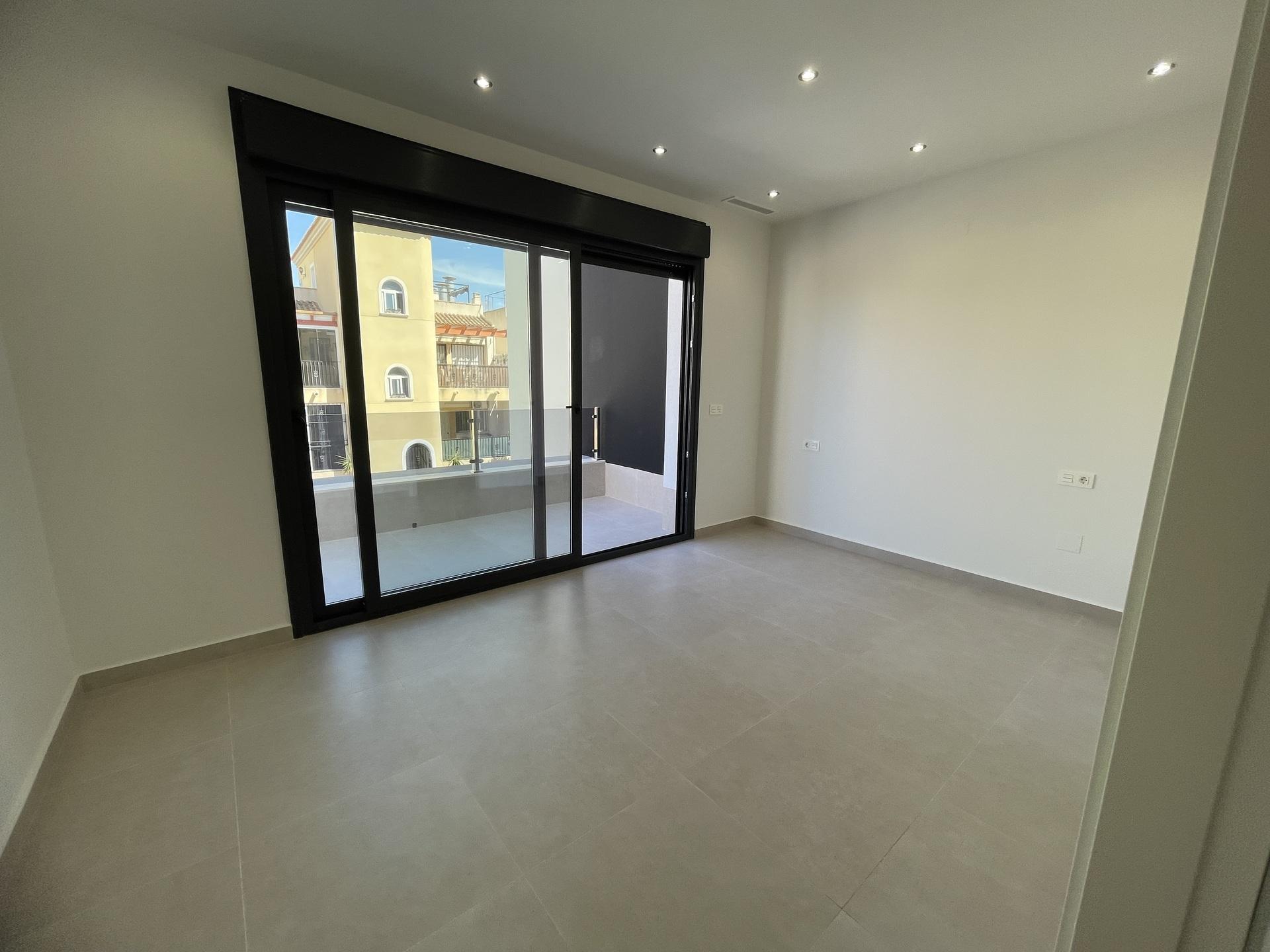 Floor finish detail in new-build villa, Almoradi, Alicante
