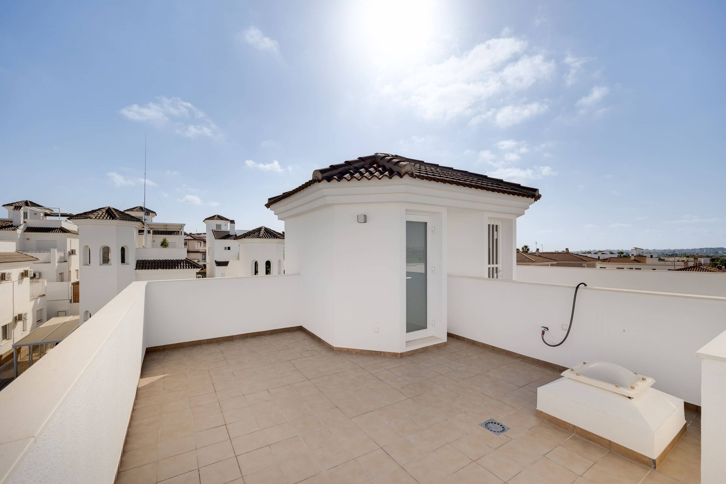 Ground-floor outdoor space of villa on 170m2 plot, La Marina