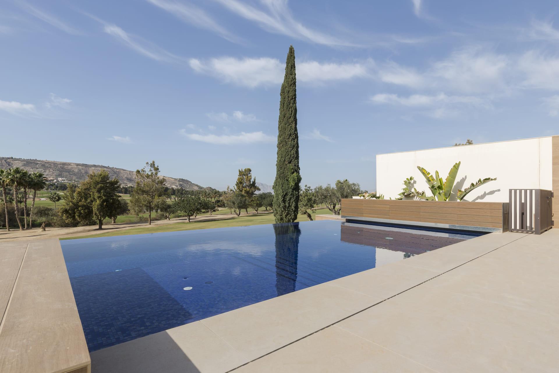 Driveway or access to new-build villa, Comunidad Valenciana, Algorfa