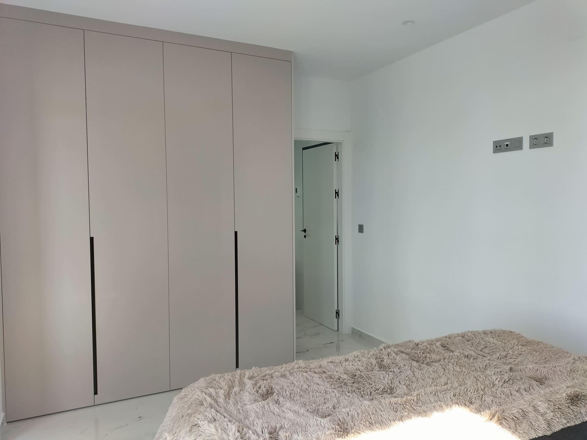 Outdoor area of 3-bedroom villa showing plot boundary, Pinar de Campoverde