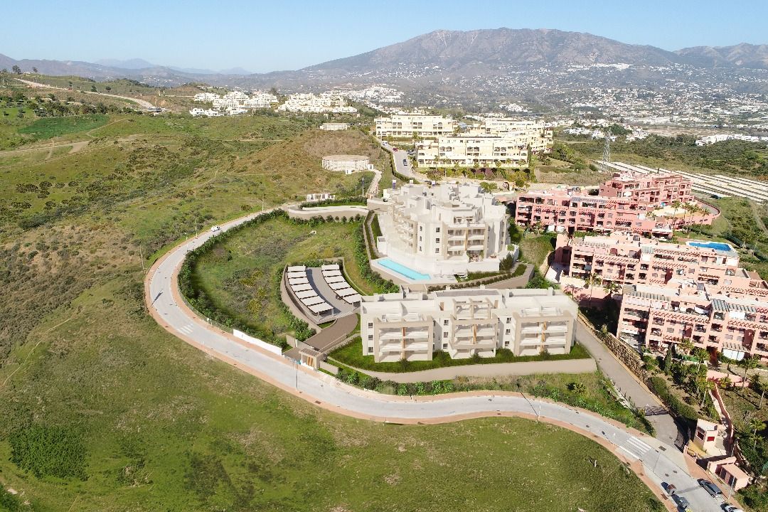 Penthouse for sale in Hipódromo-Cerrado del Águila, Mijas - new build residential complex exterior