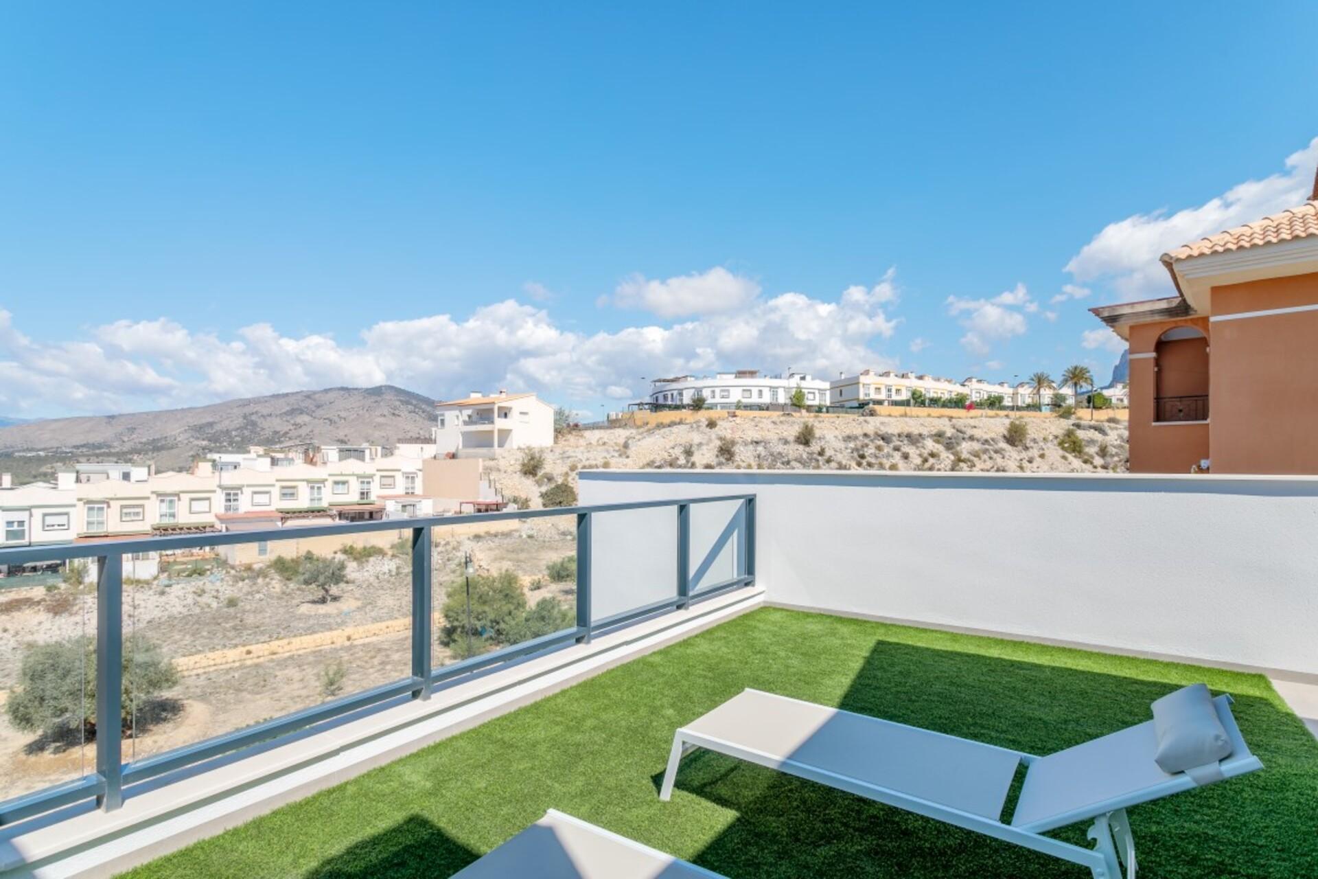 Front elevation of 4-bedroom villa, Balcón de Finestrat, Finestrat