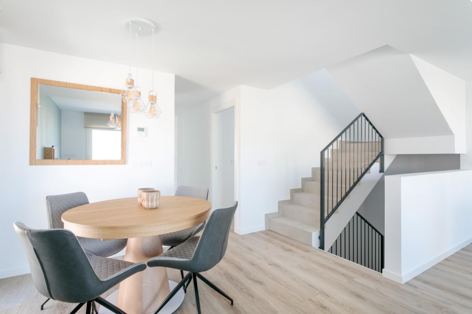 Open-plan kitchen and dining space in villa, Balcón de Finestrat