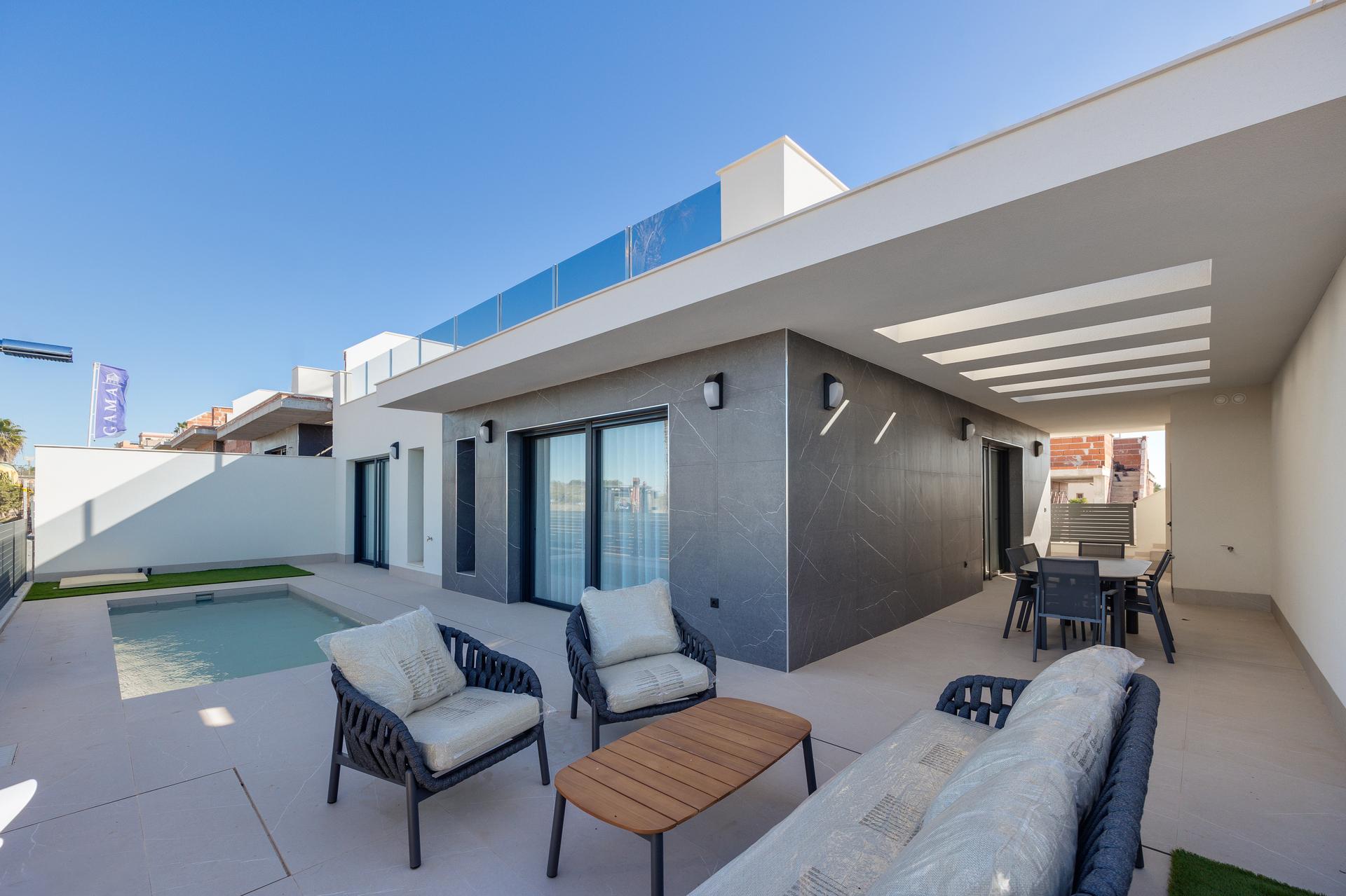 Hallway in 3-bedroom new-build villa, Torreblanca, Torrevieja