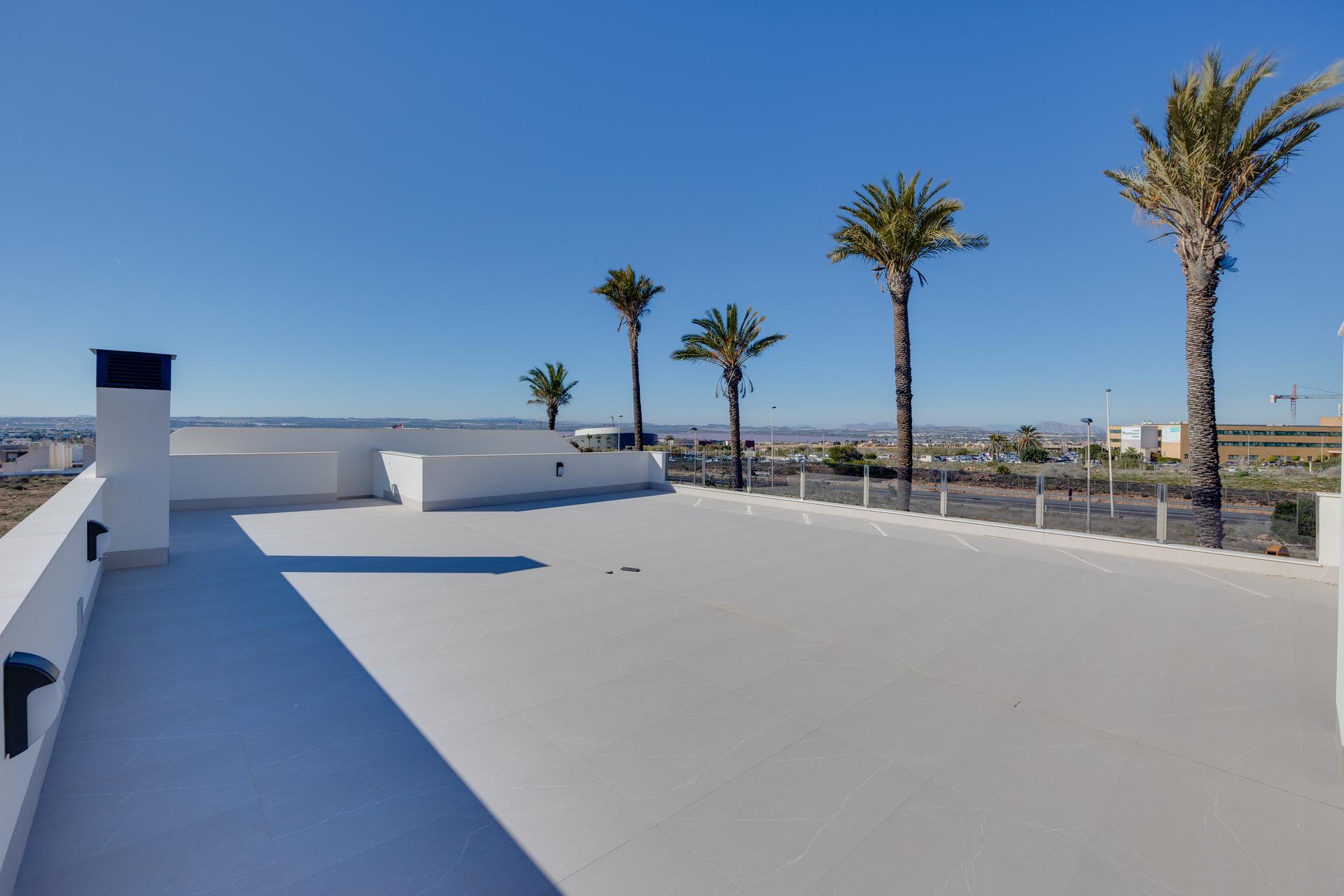 Interior corridor in 3-bedroom villa, Torreblanca, Torrevieja