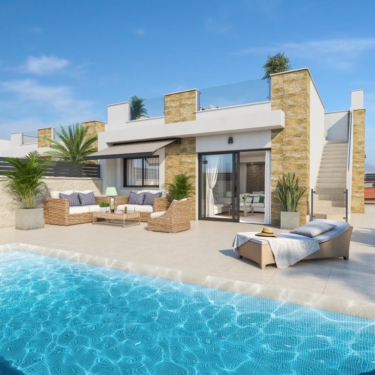 Solarium rooftop terrace in 3-bedroom new-build villa, La Marina, San Fulgencio