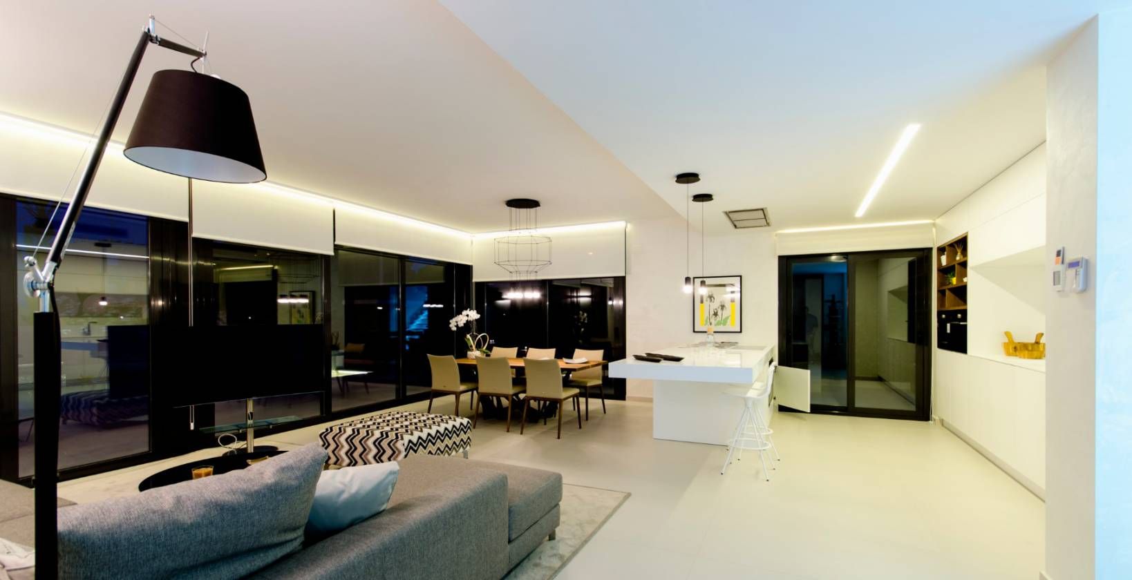 Upper floor balcony in 4-bedroom villa, Campoamor, Orihuela Costa