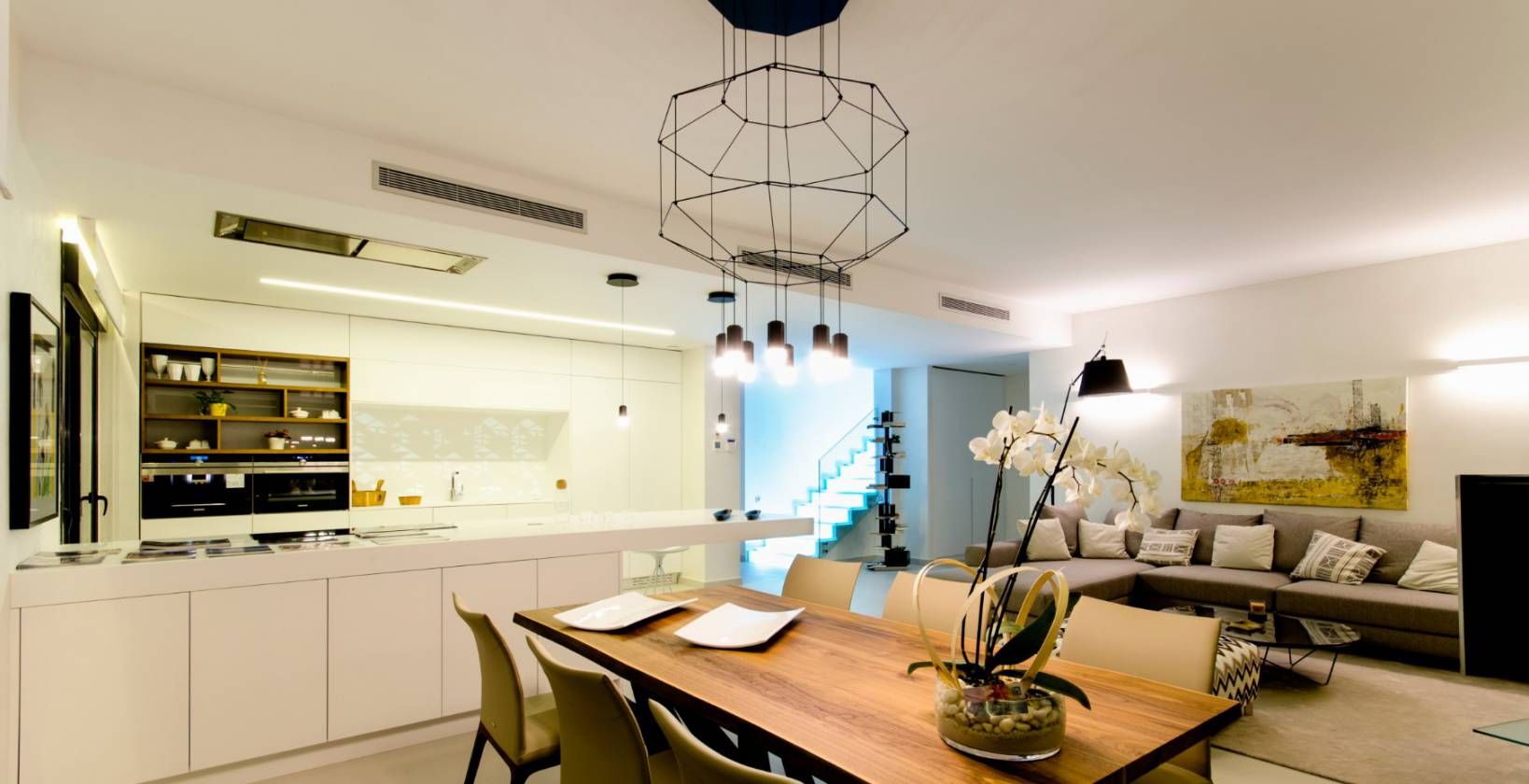 Interior bedroom wardrobe area, 4-bedroom villa, Campoamor