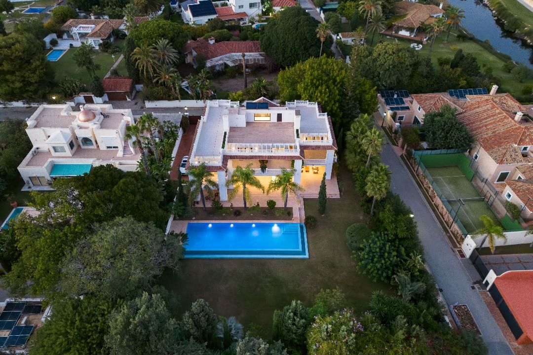 Solarium level of 7-bedroom villa in Casasola, Estepona