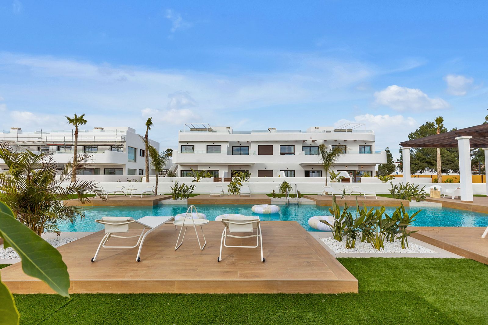 Entrance of the penthouse in Las Lomas del Rame-Bahía Bella, Los Alcázares (view 36)