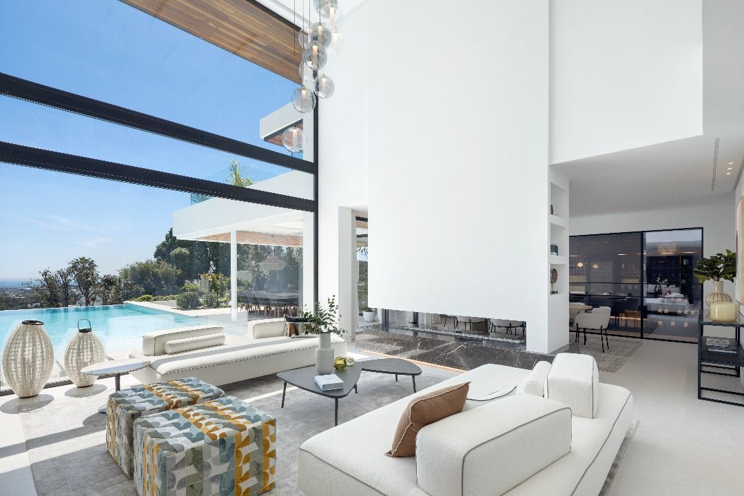 Second bedroom in 6-bedroom villa, La Quinta, Benahavis