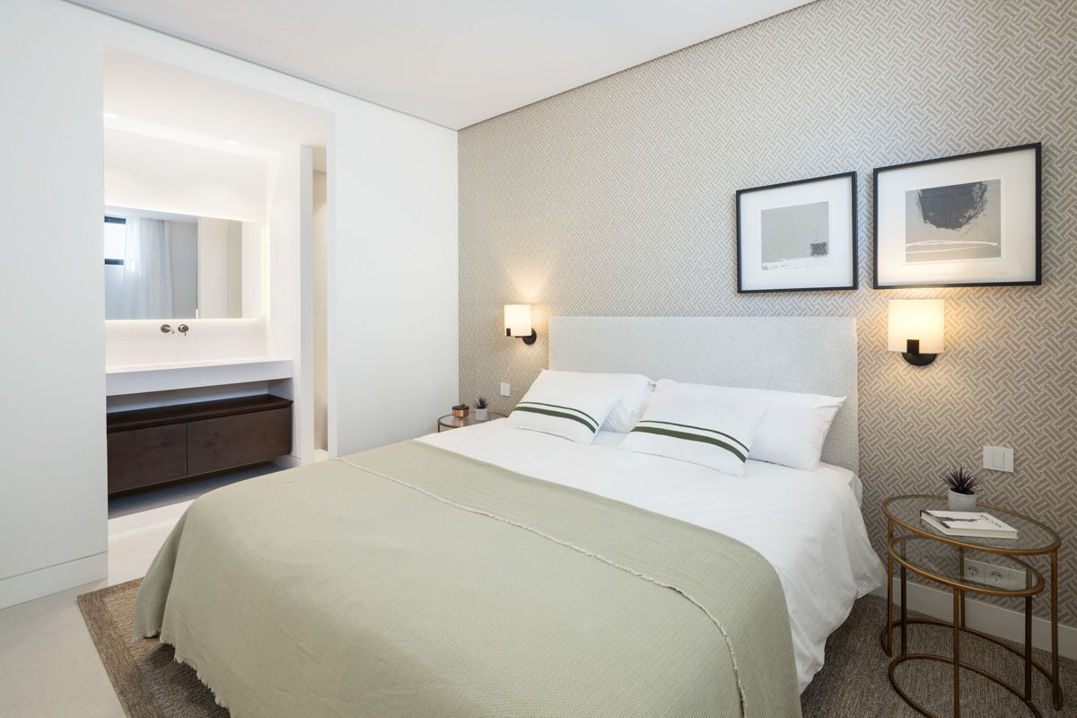 Third bedroom in new-build villa in La Quinta, Benahavis