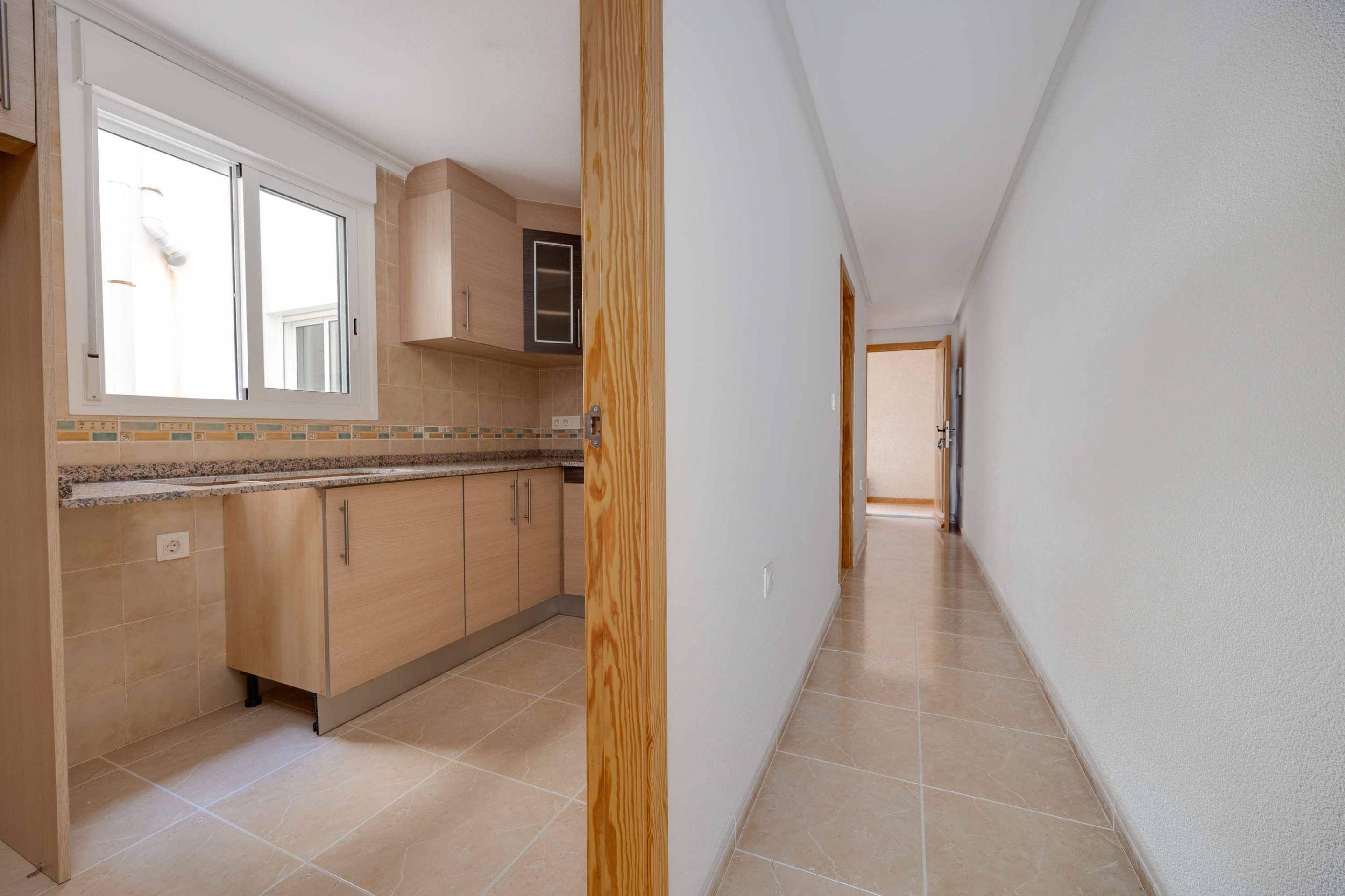 Hallway of the apartment in San fulgencio pueblo, San Fulgencio (view 32)