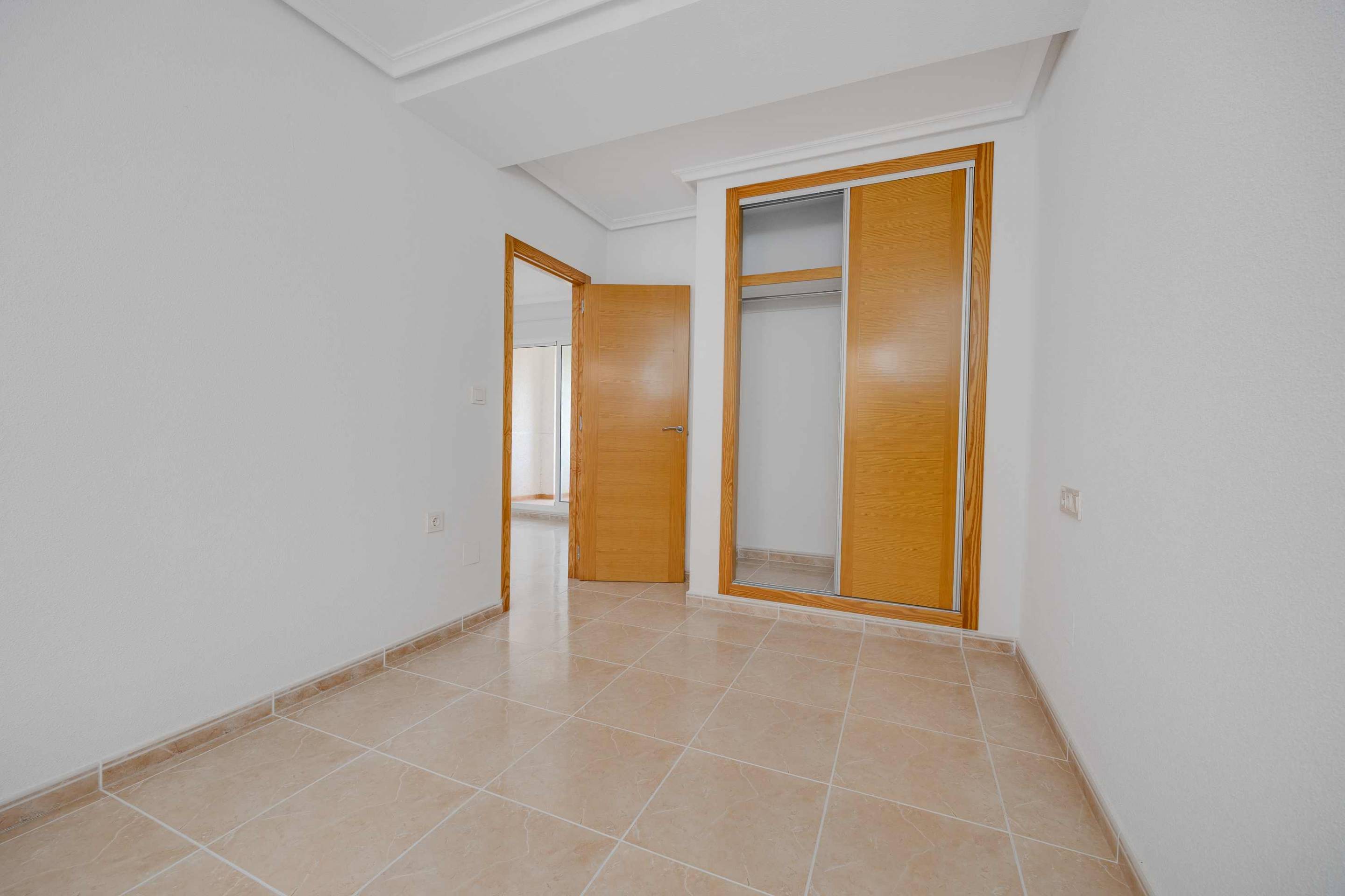 Hallway of the apartment in San fulgencio pueblo, San Fulgencio (view 42)