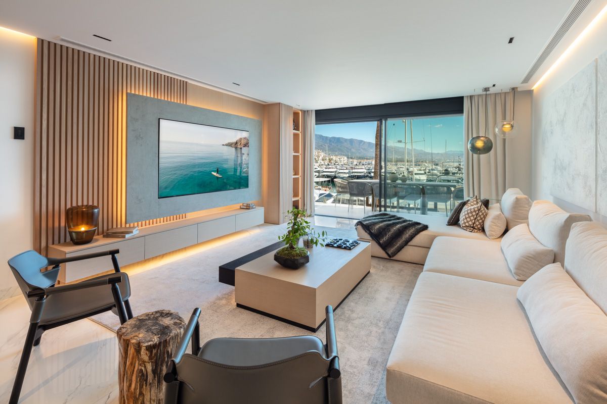 En-suite bathroom with walk-in shower in new-build apartment, Puerto, Marbella