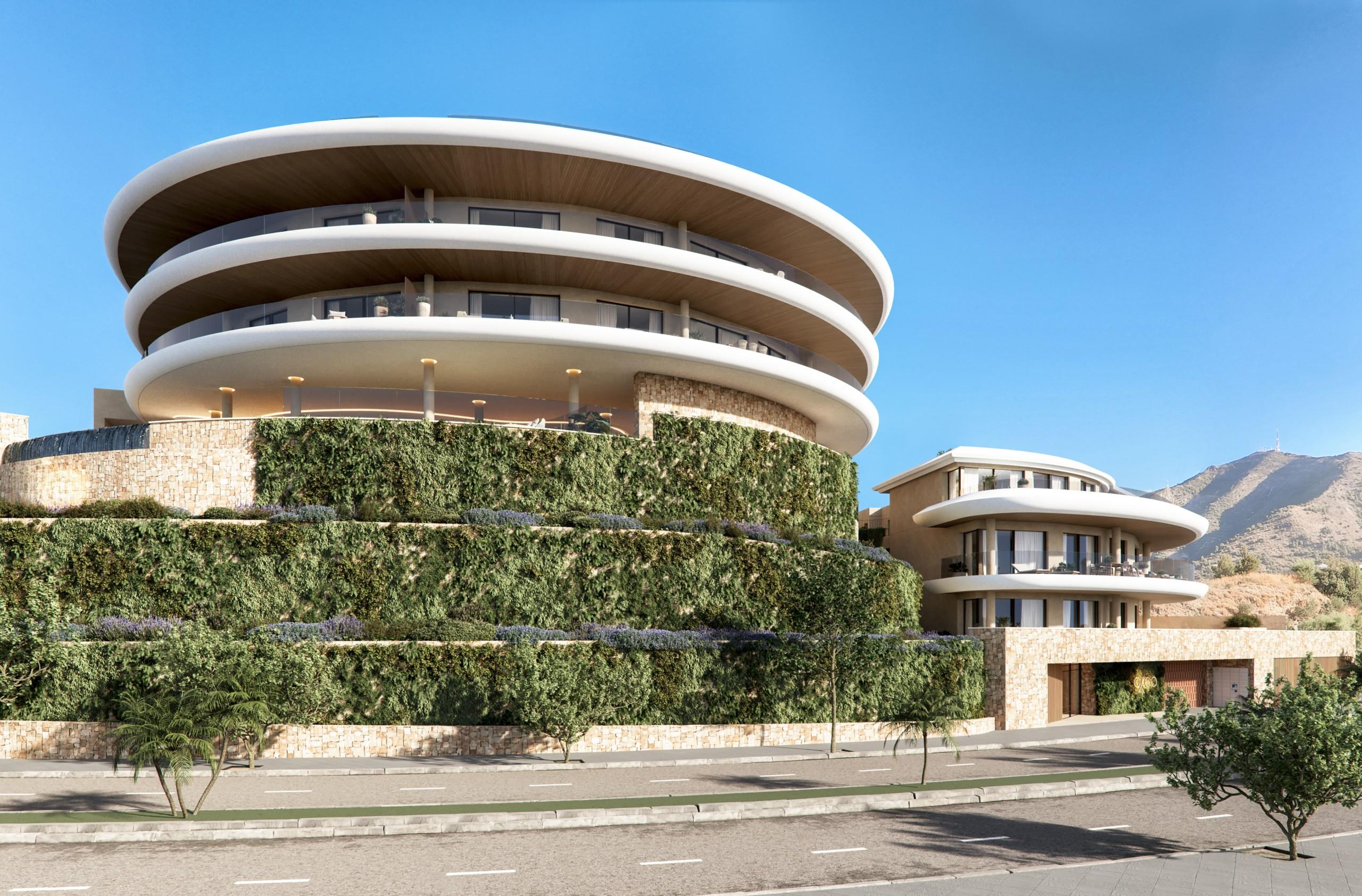 Complex grounds of the apartment in El Higuerón, Fuengirola (view 50)